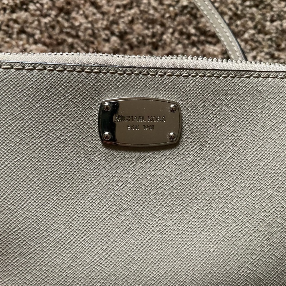 Michael Kors wristlet